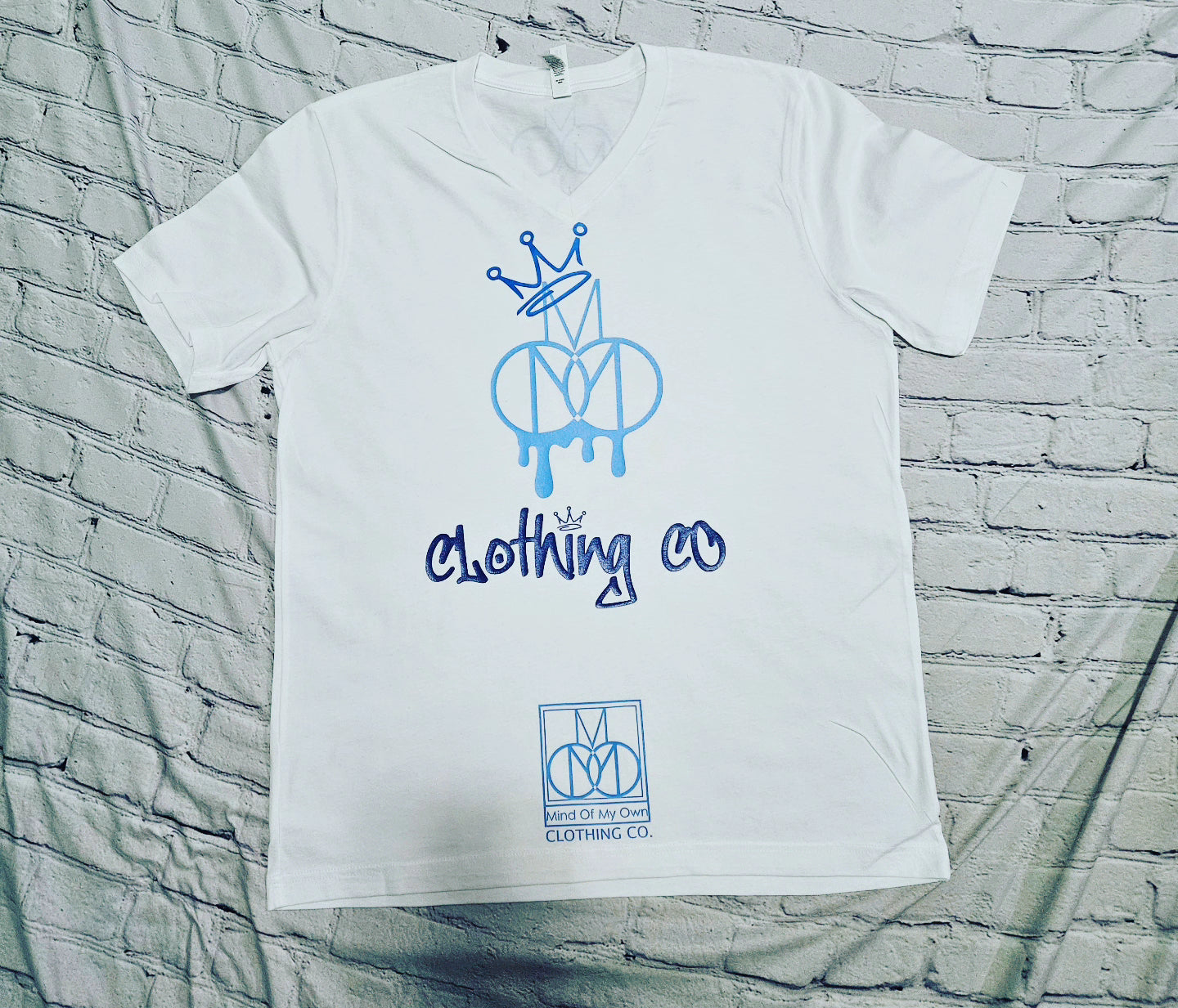 Momo Crown Graffiti White