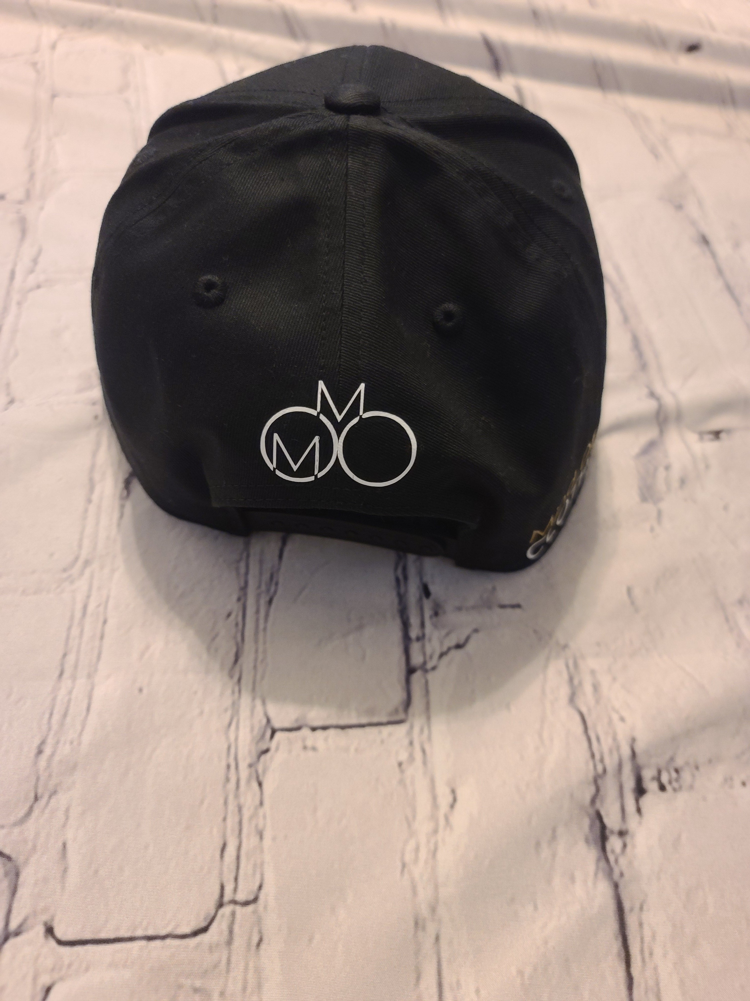 Snapback MOMO Hat black