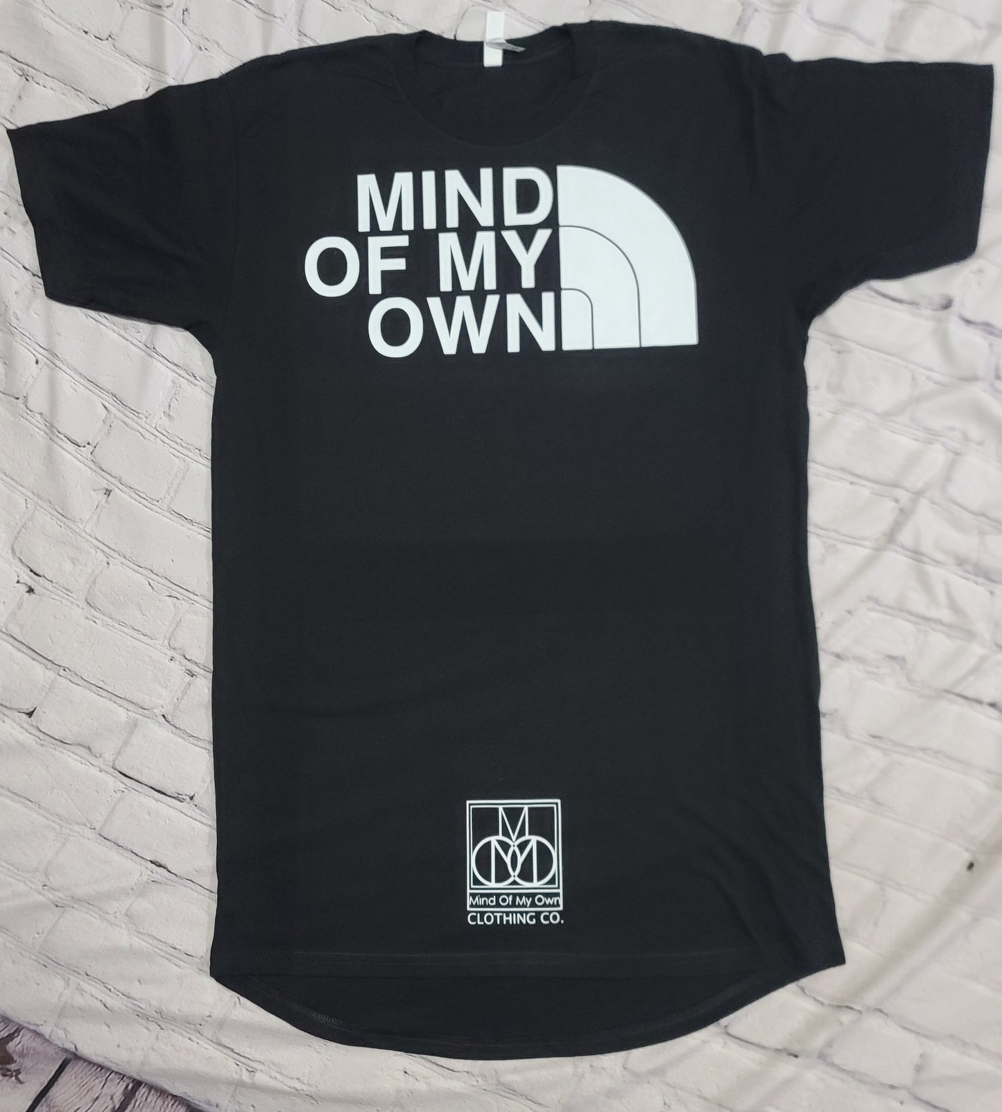 Momo Northface shirt Black & White