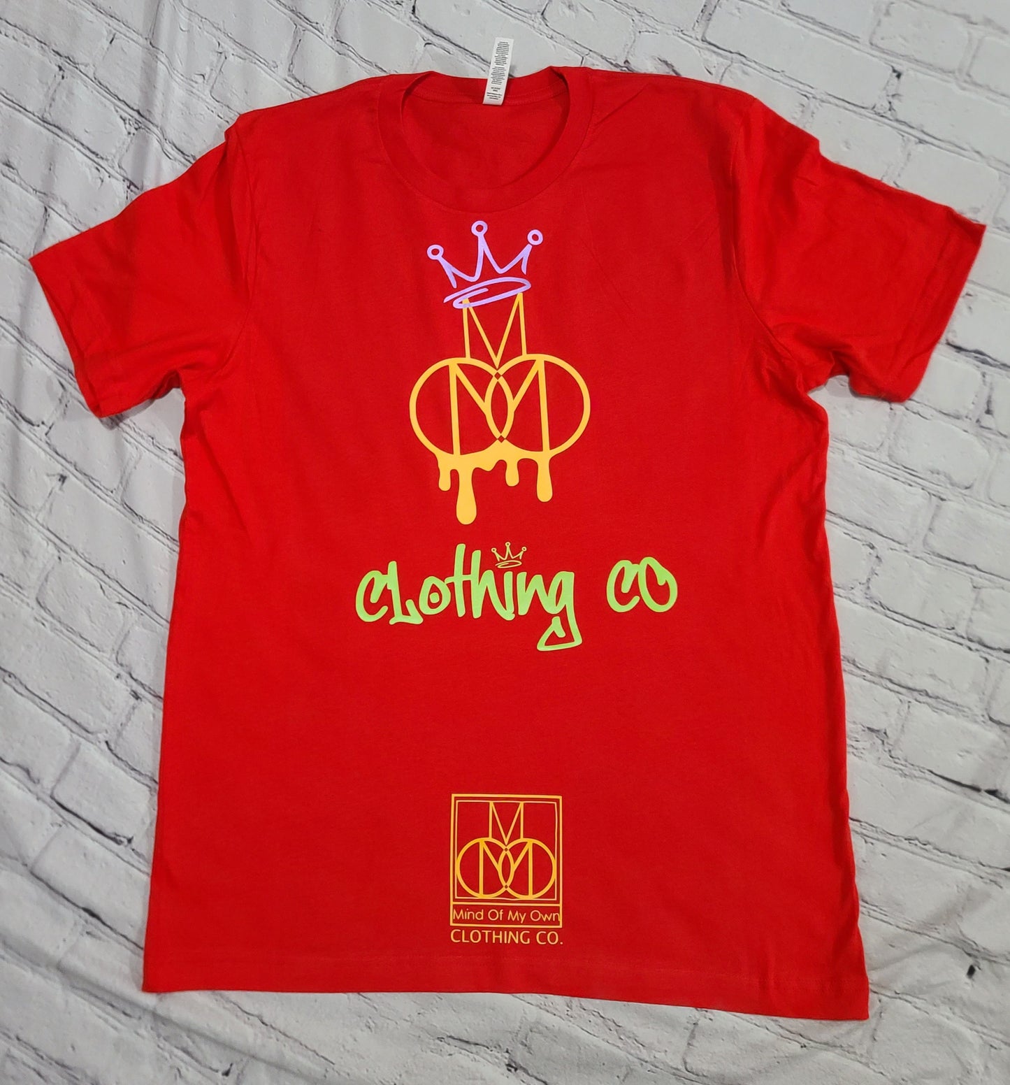 Momo Crown Graffiti Red